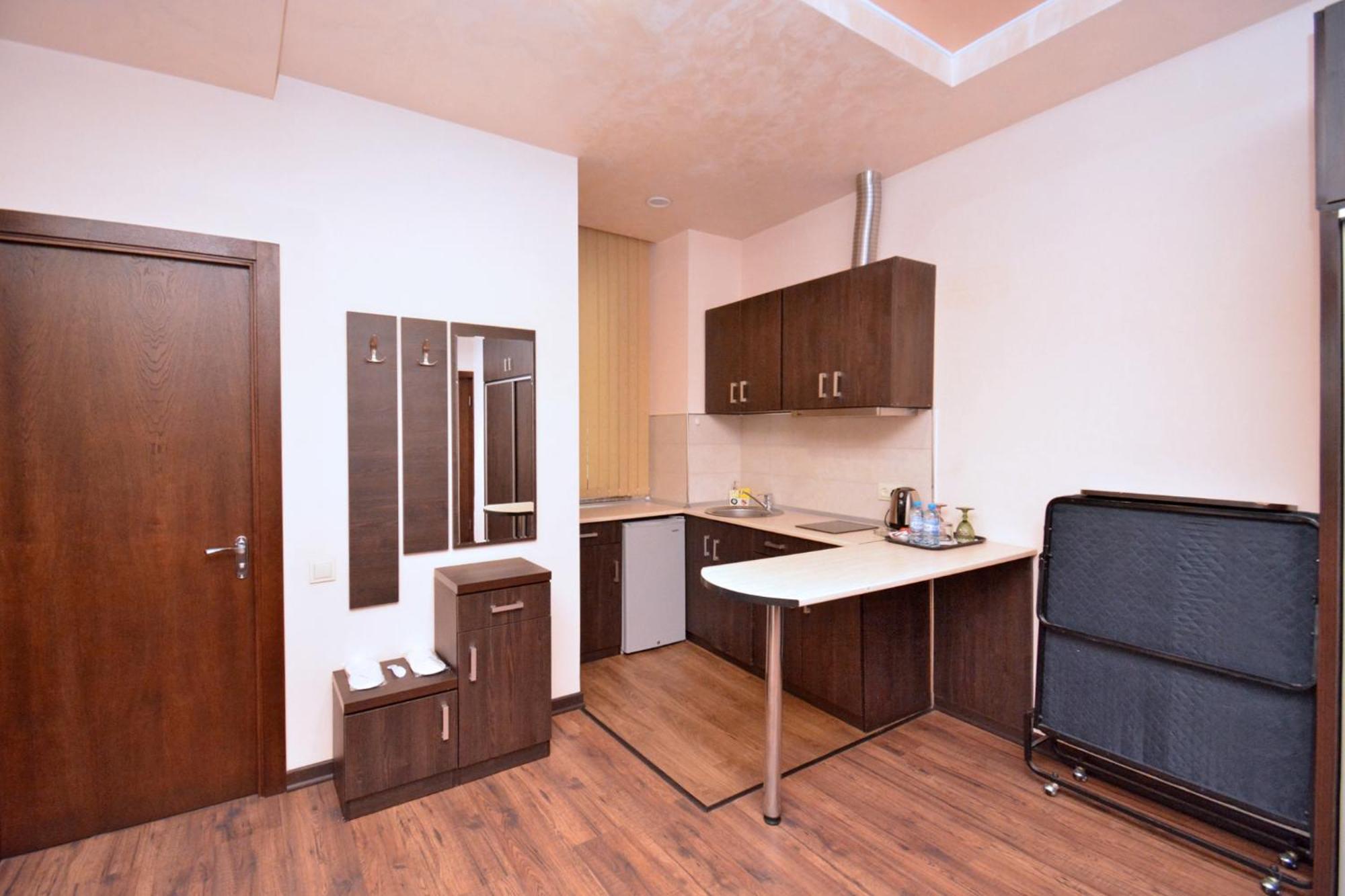 Partez Hotel Ереван Екстериор снимка